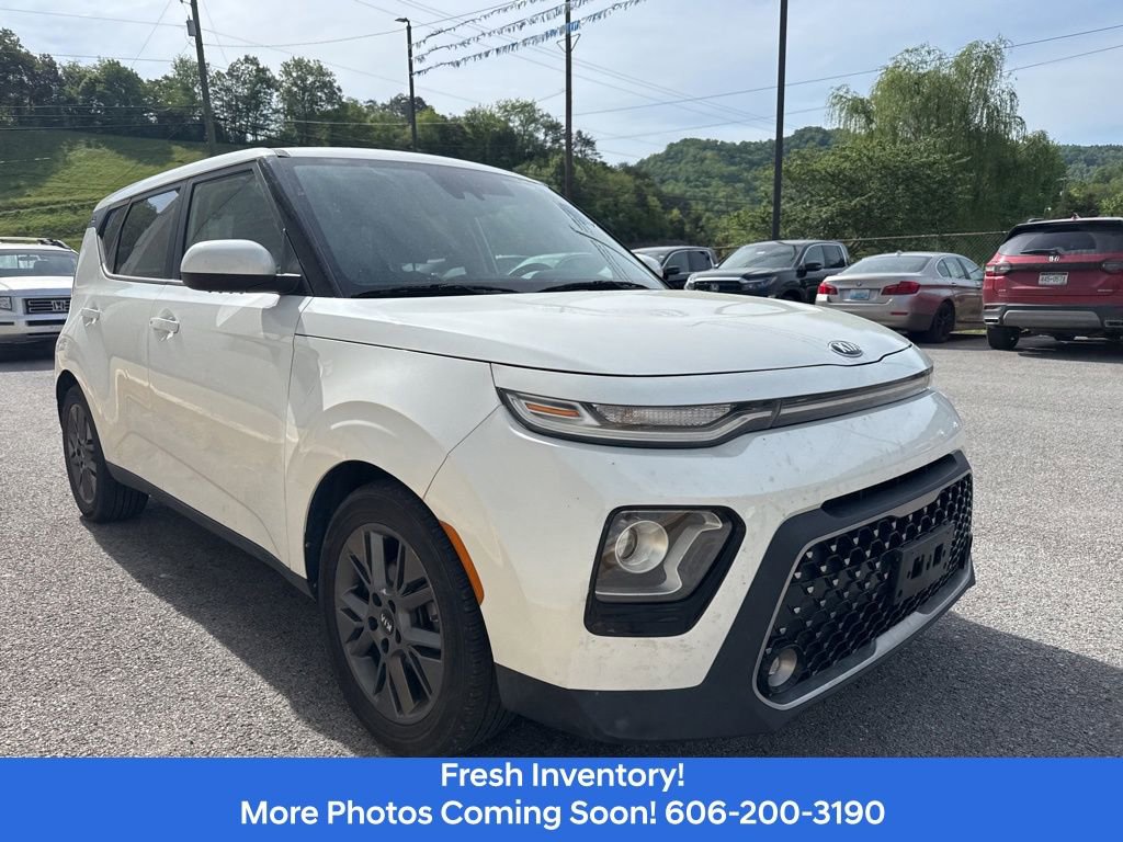 Used 2020 Kia Soul EX FWD image 3