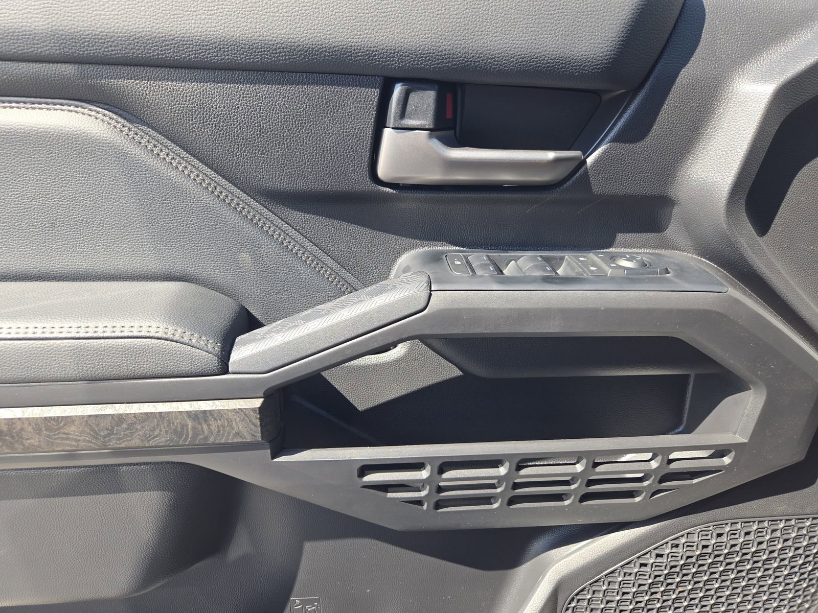 New 2026 Toyota Tacoma Limited AWD/4WD image 21