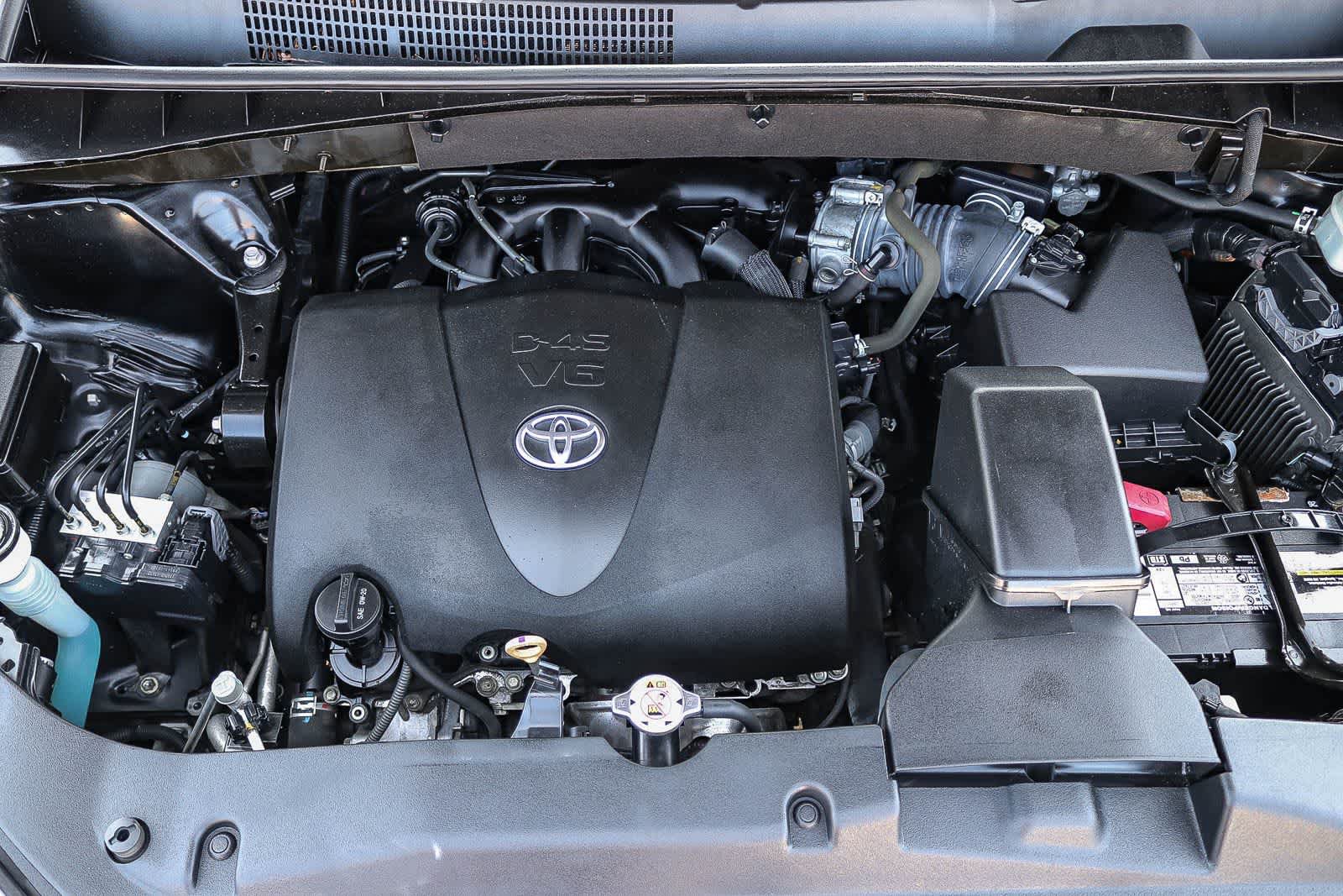 Used 2018 Toyota Highlander SE FWD image 27