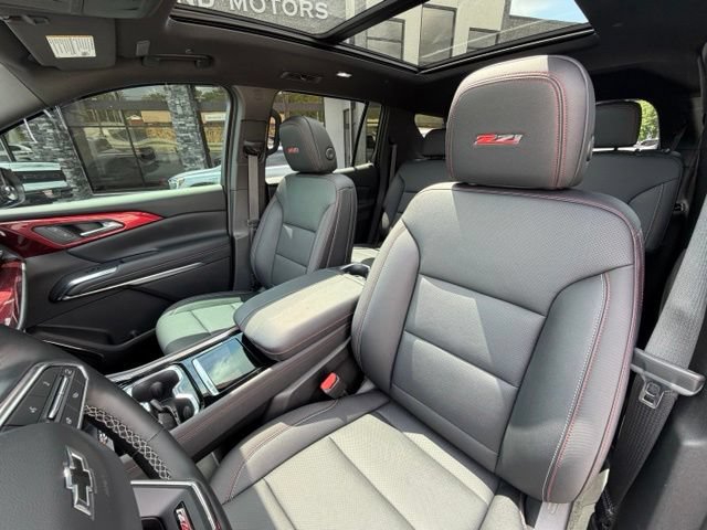 Used 2026 Chevrolet Traverse Z71 w/ Enhanced Driving Package AWD/4WD image 12