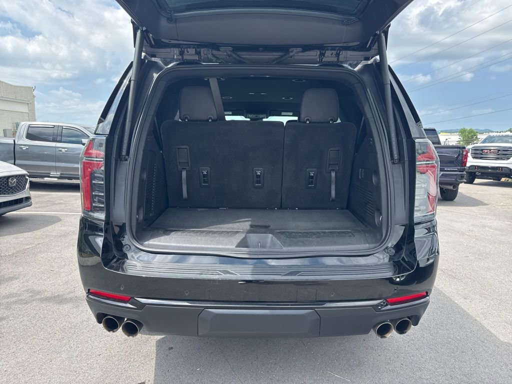 Used 2025 Chevrolet Tahoe Z71 AWD/4WD image 32