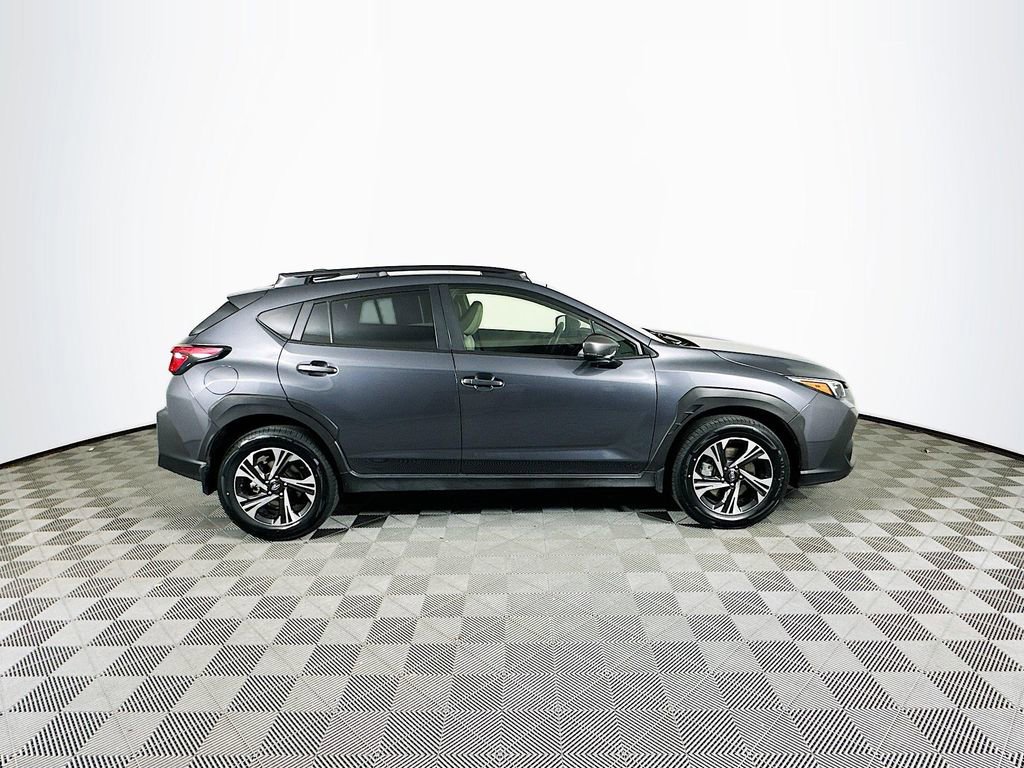 Used 2024 Subaru Crosstrek 2.0i Premium image 11
