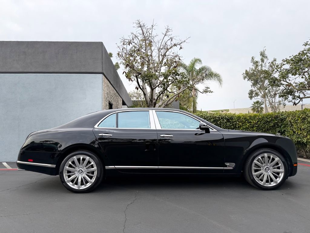 Used 2013 Bentley Mulsanne image 17