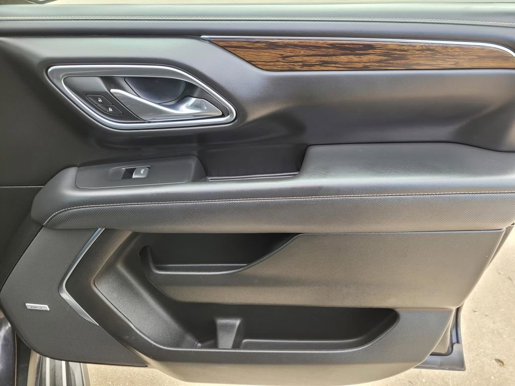 Certified 2023 Chevrolet Suburban Premier image 7