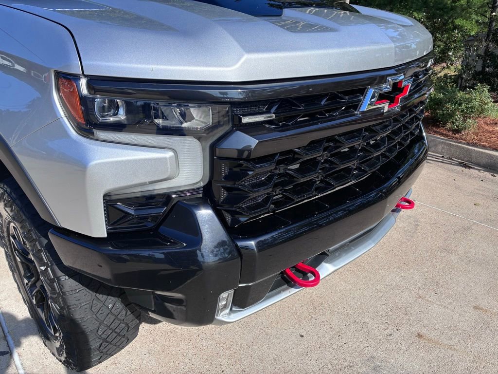 Used 2022 Chevrolet Silverado 1500 ZR2 AWD/4WD image 2