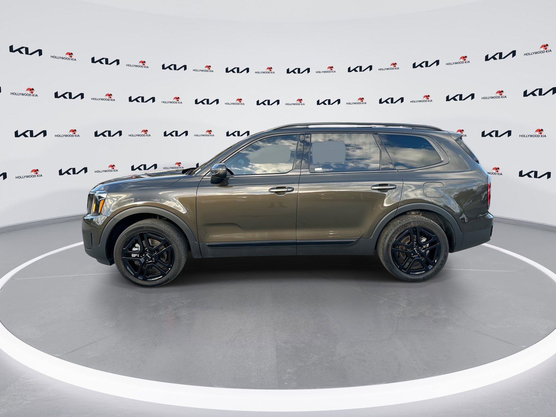 Used 2024 Kia Telluride EX X-Line AWD/4WD image 5
