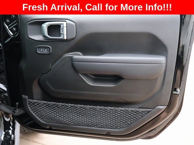 Used 2023 Jeep Gladiator Mojave w/ Trailer Tow Package AWD/4WD image 10