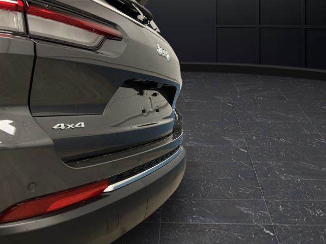 New 2025 Jeep Grand Cherokee L Limited w/ Trailer Tow Package image 36