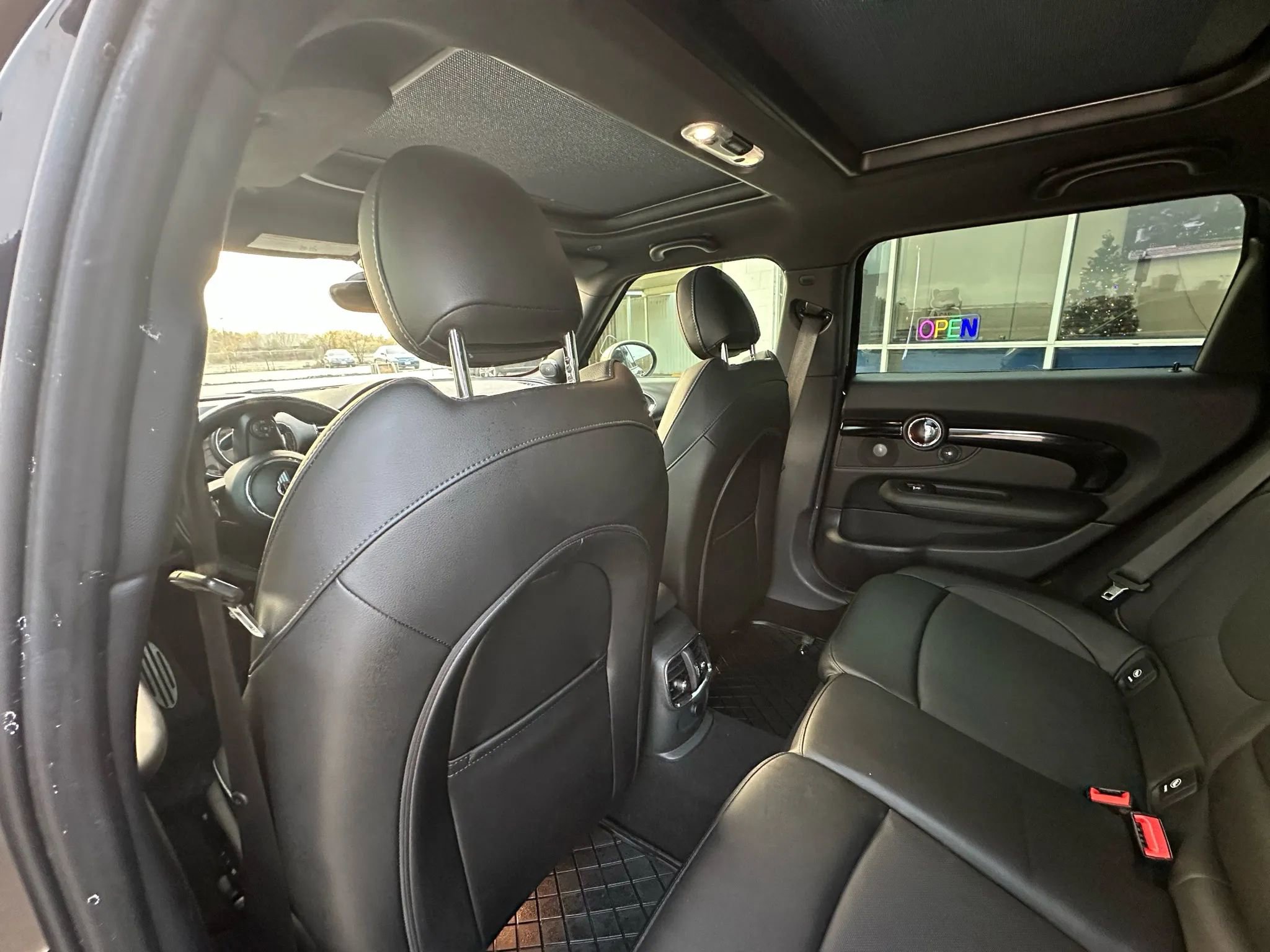 Used 2018 MINI Cooper Clubman S image 15