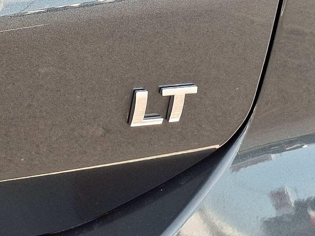 Used 2018 Chevrolet Equinox LT FWD image 31