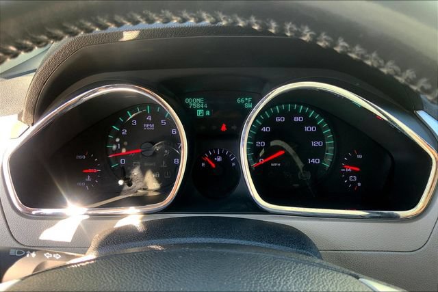 Used 2012 Chevrolet Traverse LTZ FWD image 20