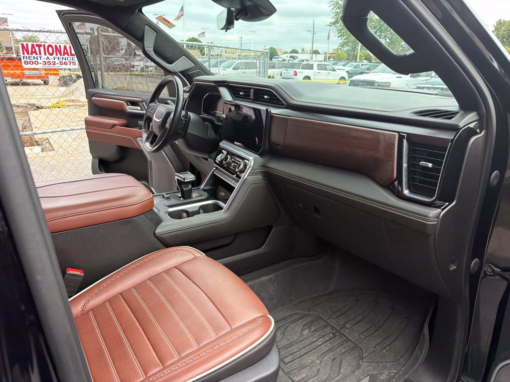 Used 2023 GMC Sierra 1500 Denali Ultimate AWD/4WD image 28