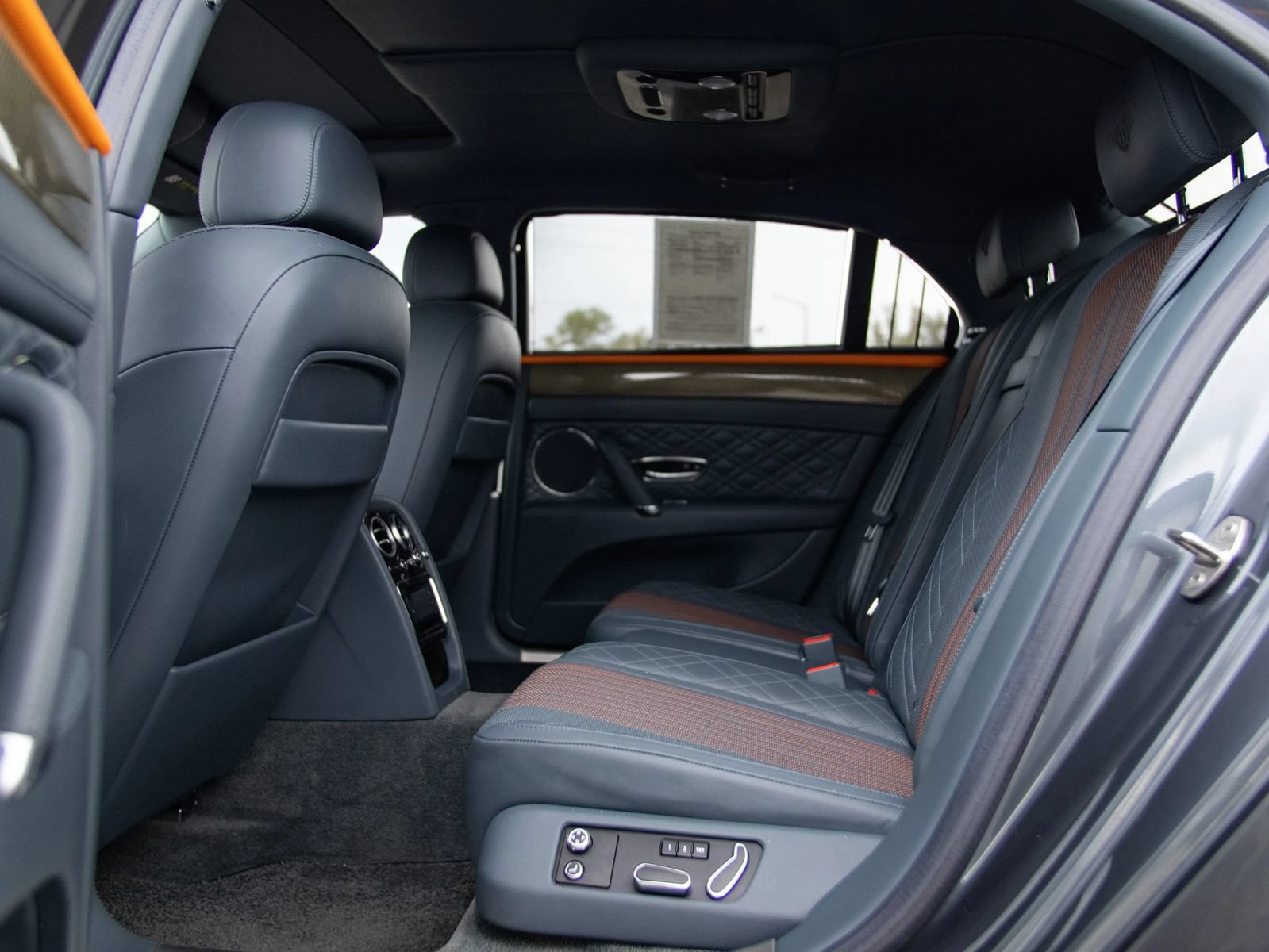Used 2018 Bentley Flying Spur S V8 AWD/4WD image 39