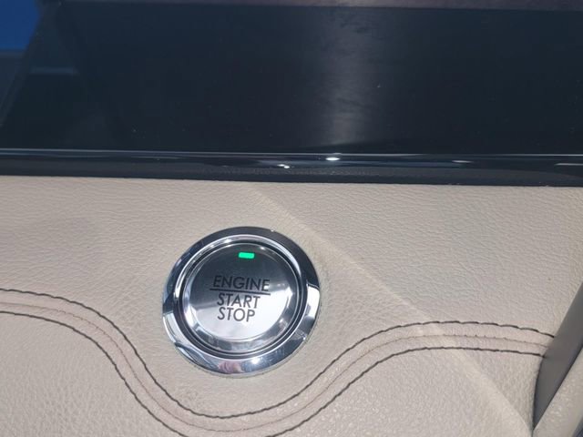 Used 2019 Lincoln Navigator Select w/ Technology Package RWD image 20