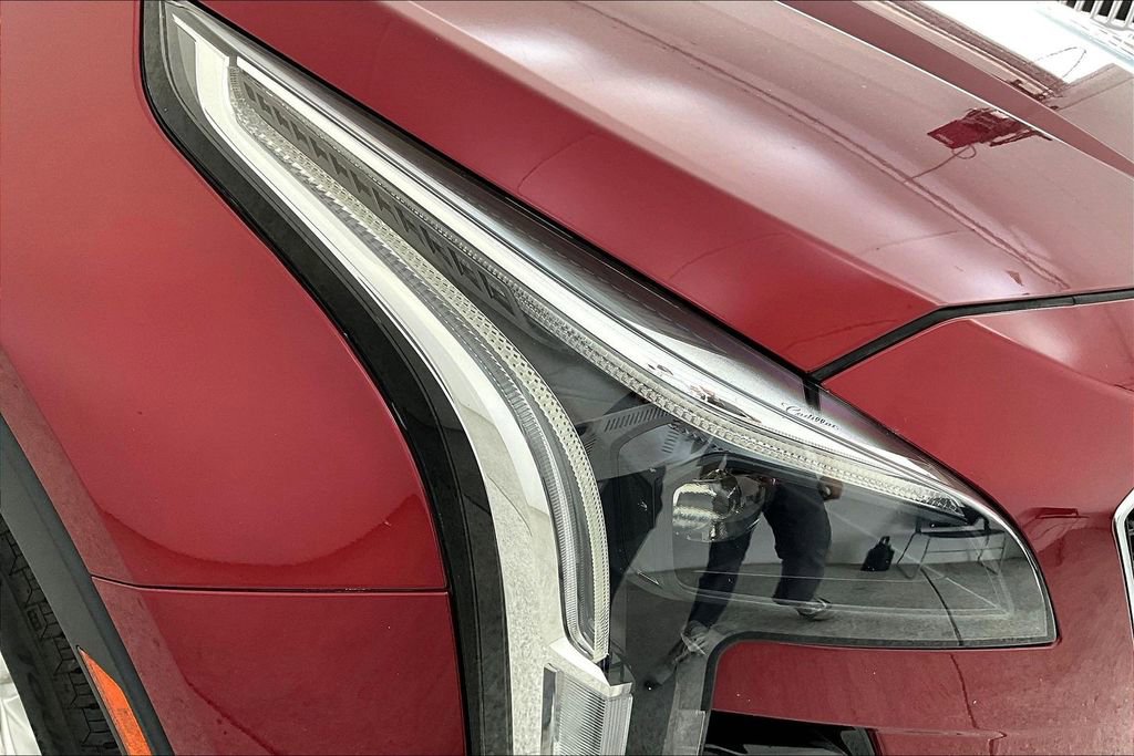 Used 2019 Cadillac XT4 Luxury w/ Cold Weather Package image 36