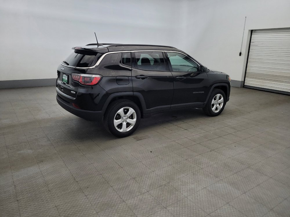 Used 2018 Jeep Compass Latitude w/ Popular Equipment Group AWD/4WD image 10