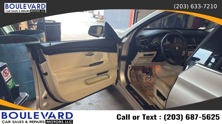 Used 2012 BMW 535i xDrive AWD/4WD image 27