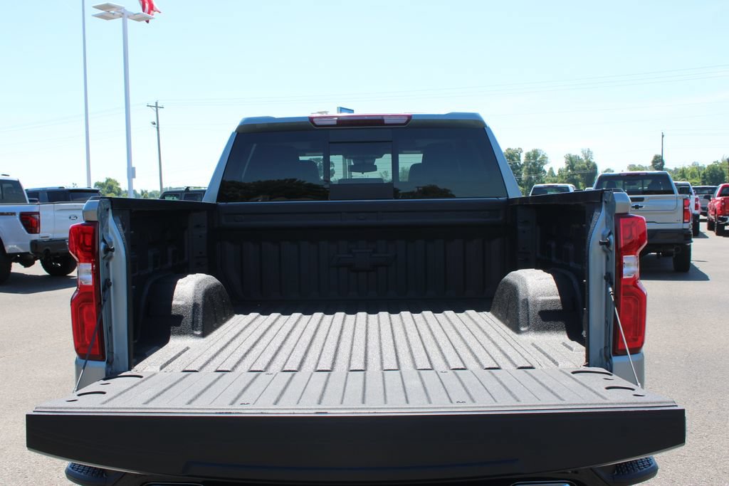 New 2026 Chevrolet Silverado 1500 LT Trail Boss w/ Convenience Package II AWD/4WD image 17