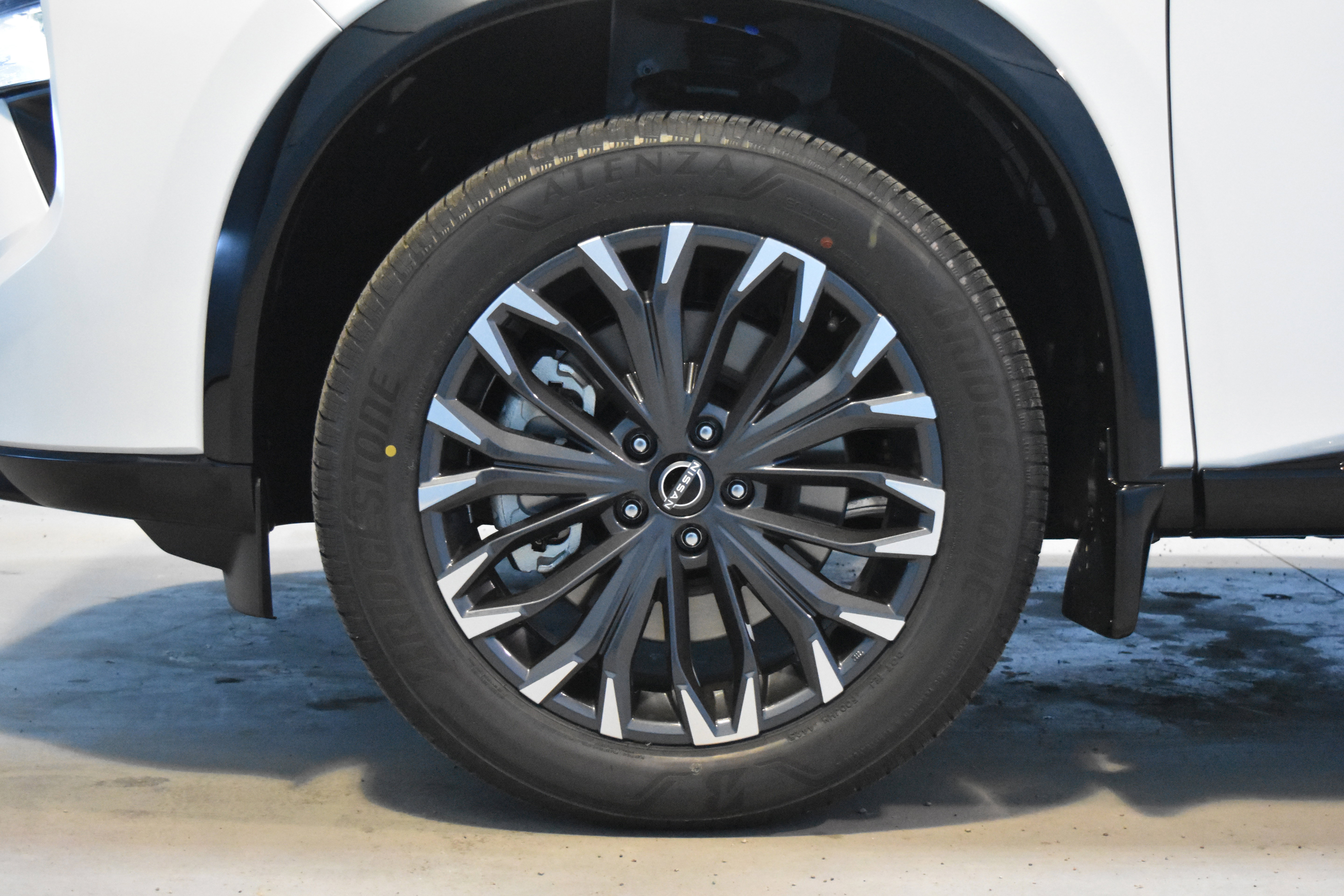 New 2026 Nissan Rogue Platinum w/ Tech Package AWD/4WD image 22