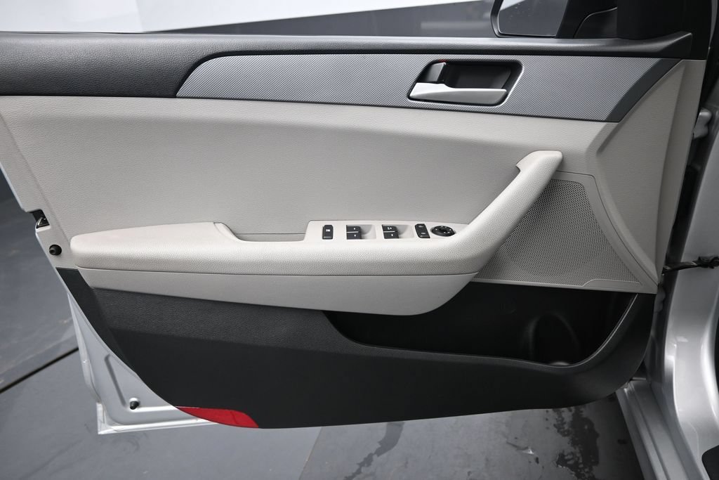 Used 2018 Hyundai Sonata ECO FWD image 25