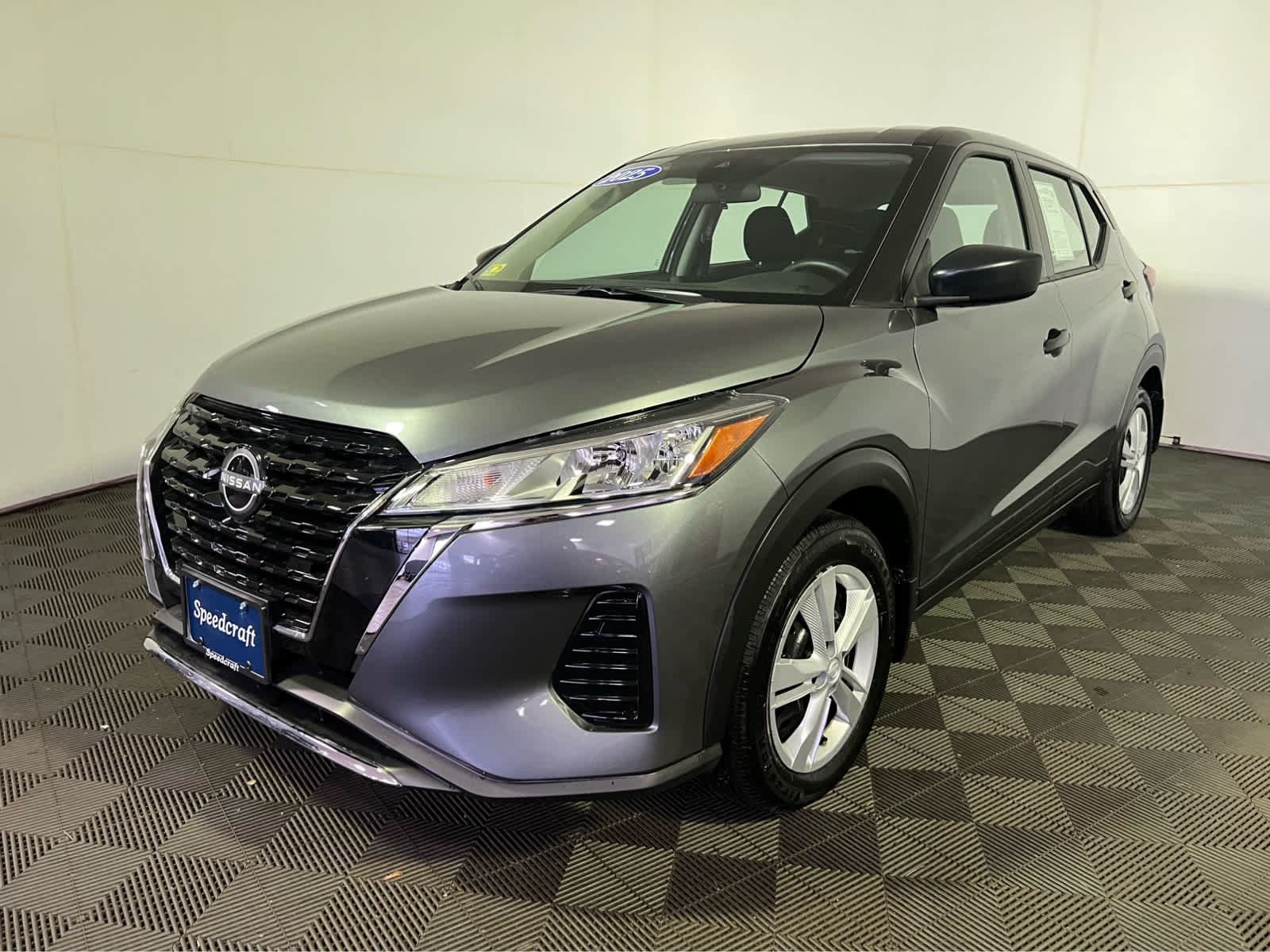 Certified 2025 Nissan Kicks Play S FWD image 3