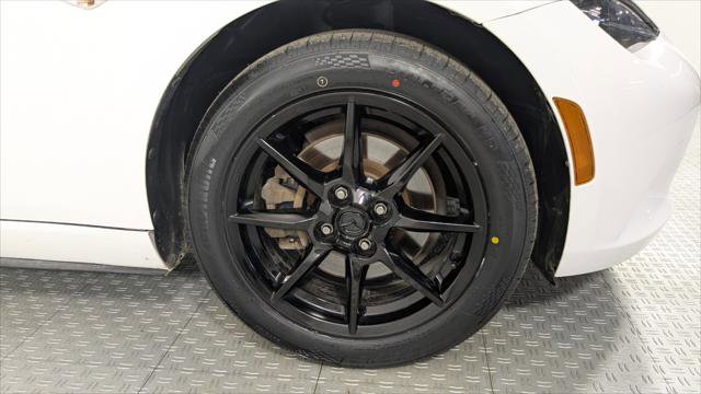 Used 2016 MAZDA MX-5 Miata Sport image 23