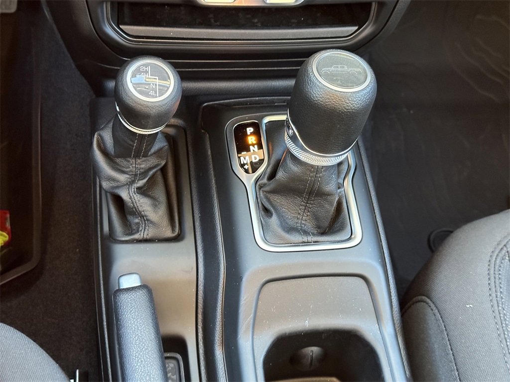 New 2023 Jeep Gladiator Sport image 18