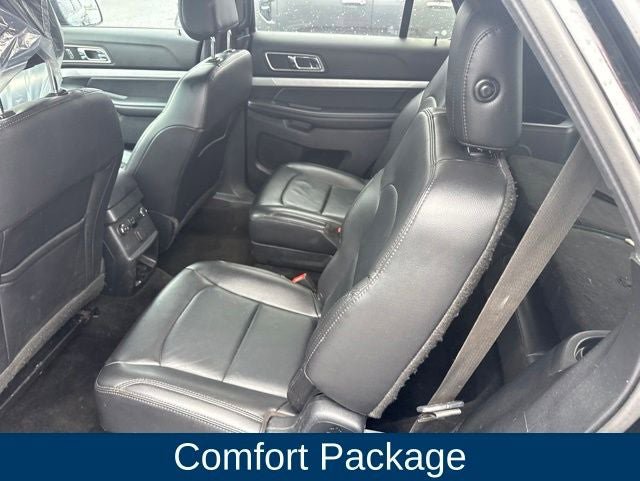 Used 2017 Ford Explorer XLT w/ Equipment Group 202A AWD/4WD image 10