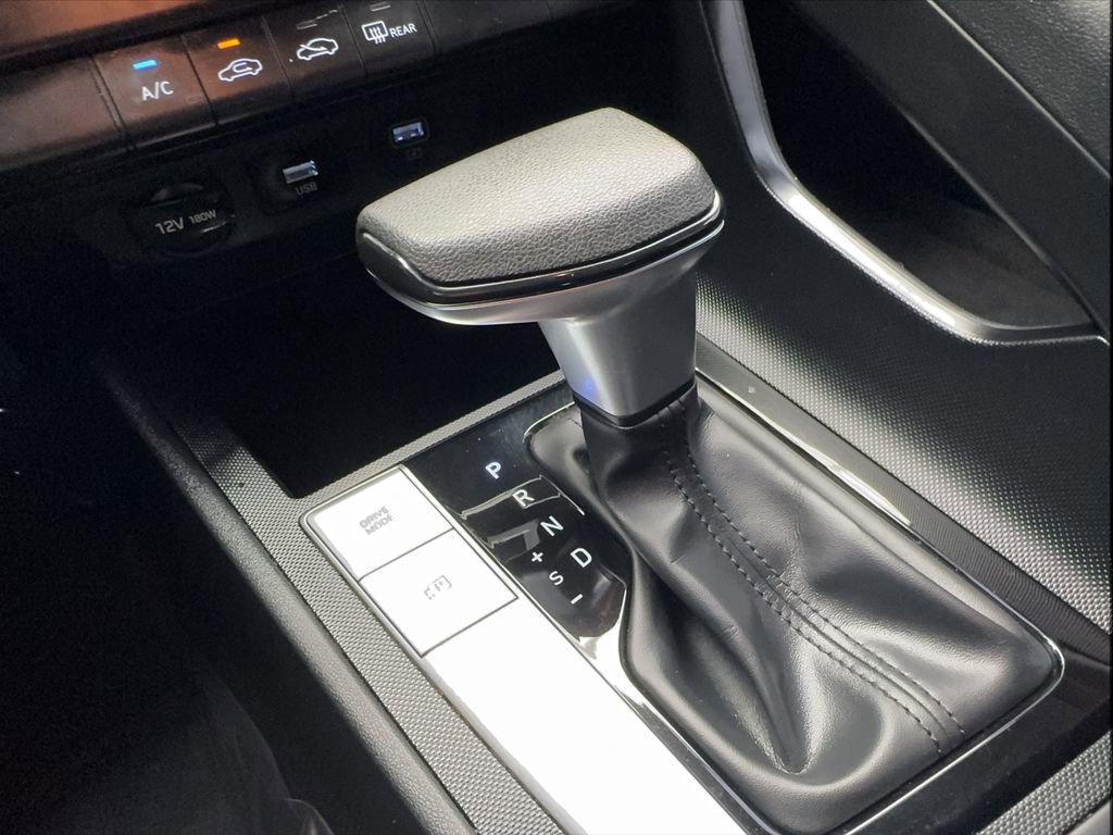 Used 2021 Hyundai Elantra SE FWD image 39