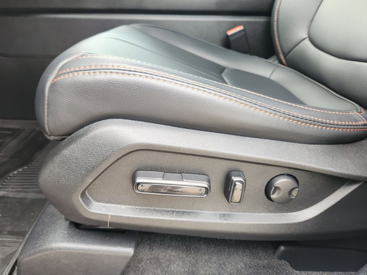Certified 2025 Honda Pilot TrailSport image 23