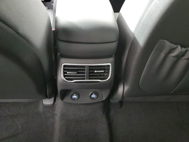 Used 2023 Hyundai Santa Fe SEL w/ Cargo Package image 15