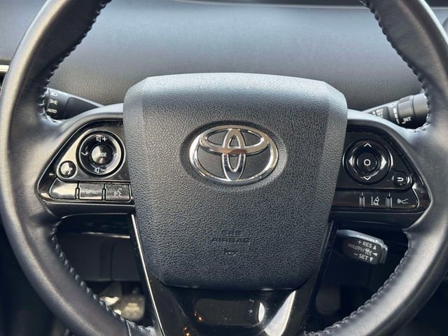 Used 2022 Toyota Prius Prime XLE image 27