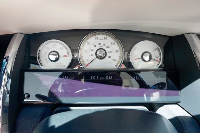 Used 2018 Rolls-Royce Dawn image 60