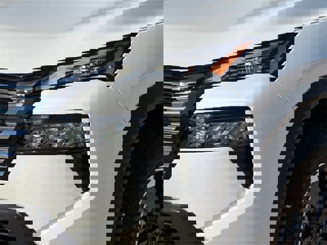 Certified 2024 Nissan Rogue SV image 4