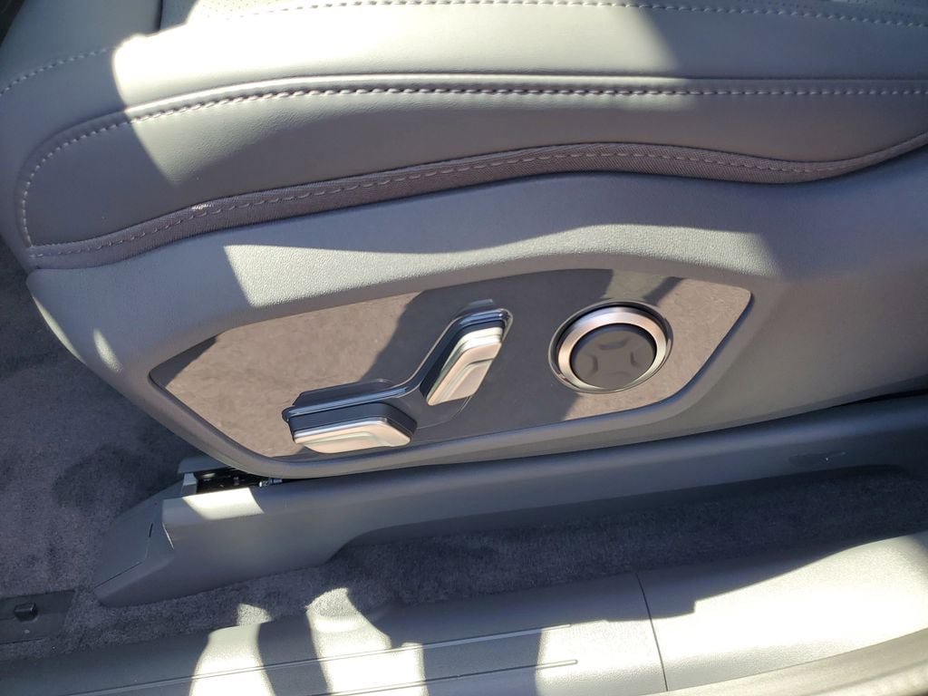 New 2026 Kia EV9 Wind AWD/4WD image 7