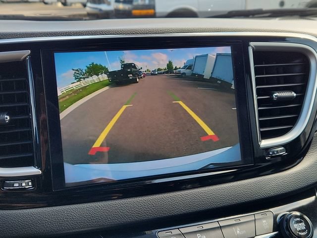 Used 2025 Chrysler Pacifica Select FWD image 45