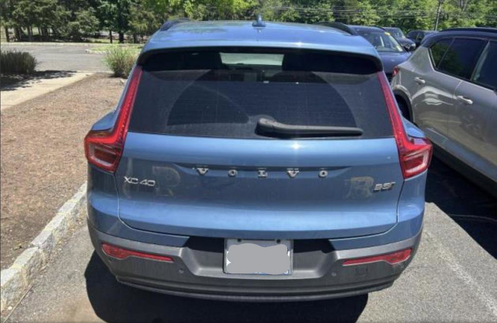 Used 2024 Volvo XC40 B5 Plus w/ Climate Package AWD/4WD image 11