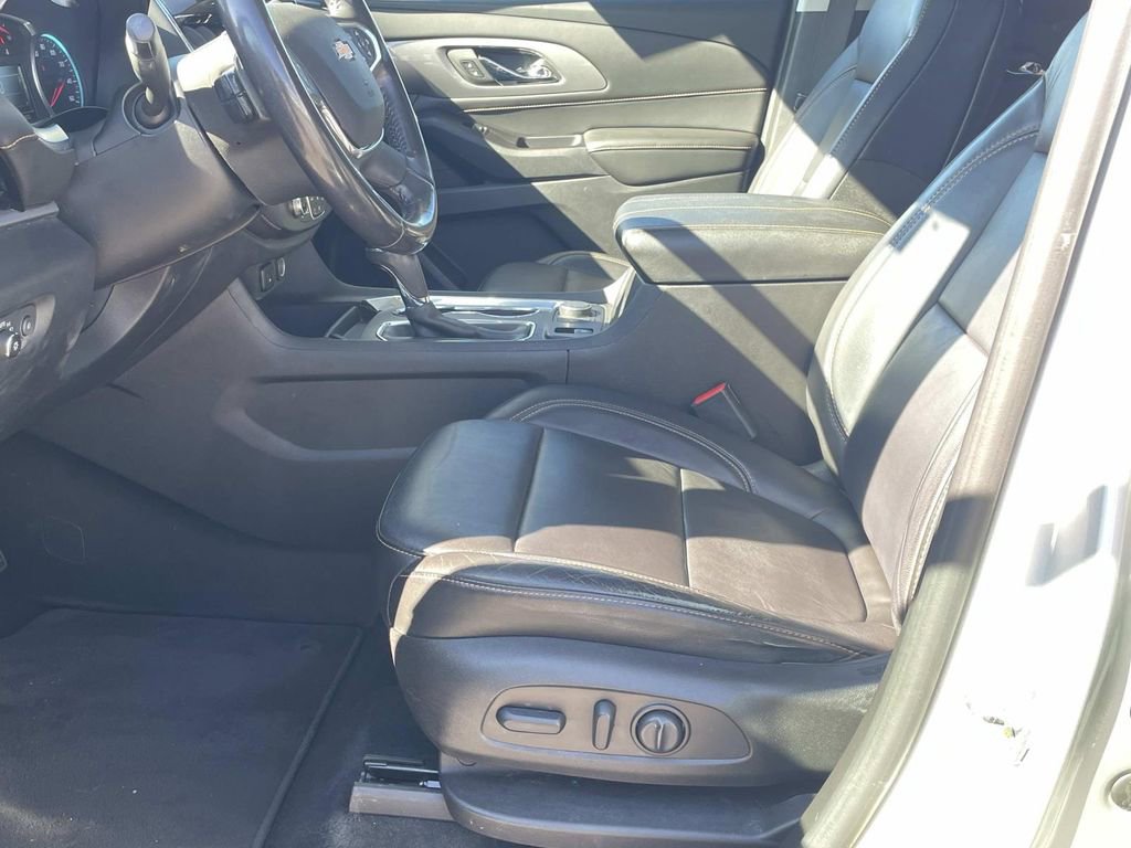 Used 2018 Chevrolet Traverse LT image 20