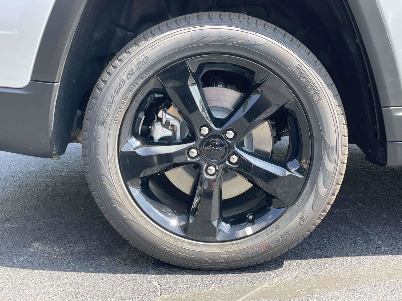 New 2025 Jeep Grand Cherokee L Limited w/ Luxury Tech Group II image 39