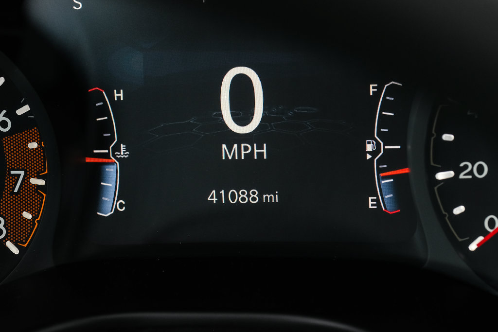 Used 2023 Jeep Compass Limited AWD/4WD image 3
