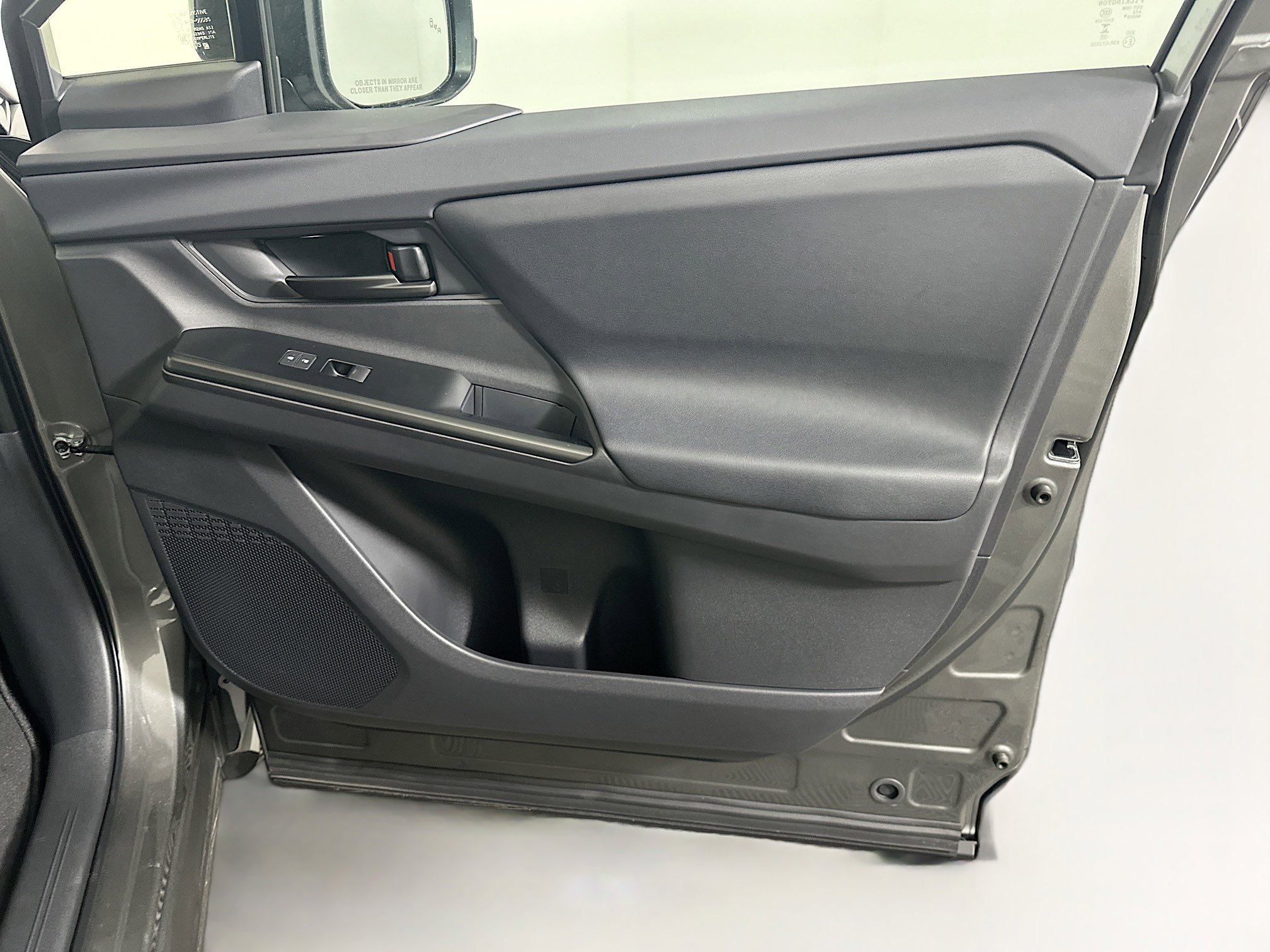 Used 2026 Toyota bZ FWD image 34