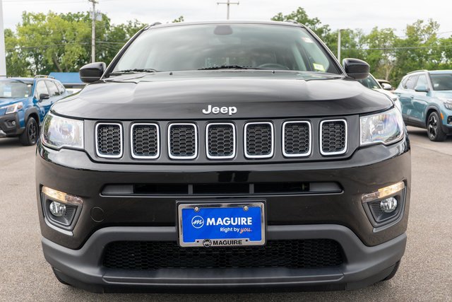Used 2019 Jeep Compass Latitude AWD/4WD image 3