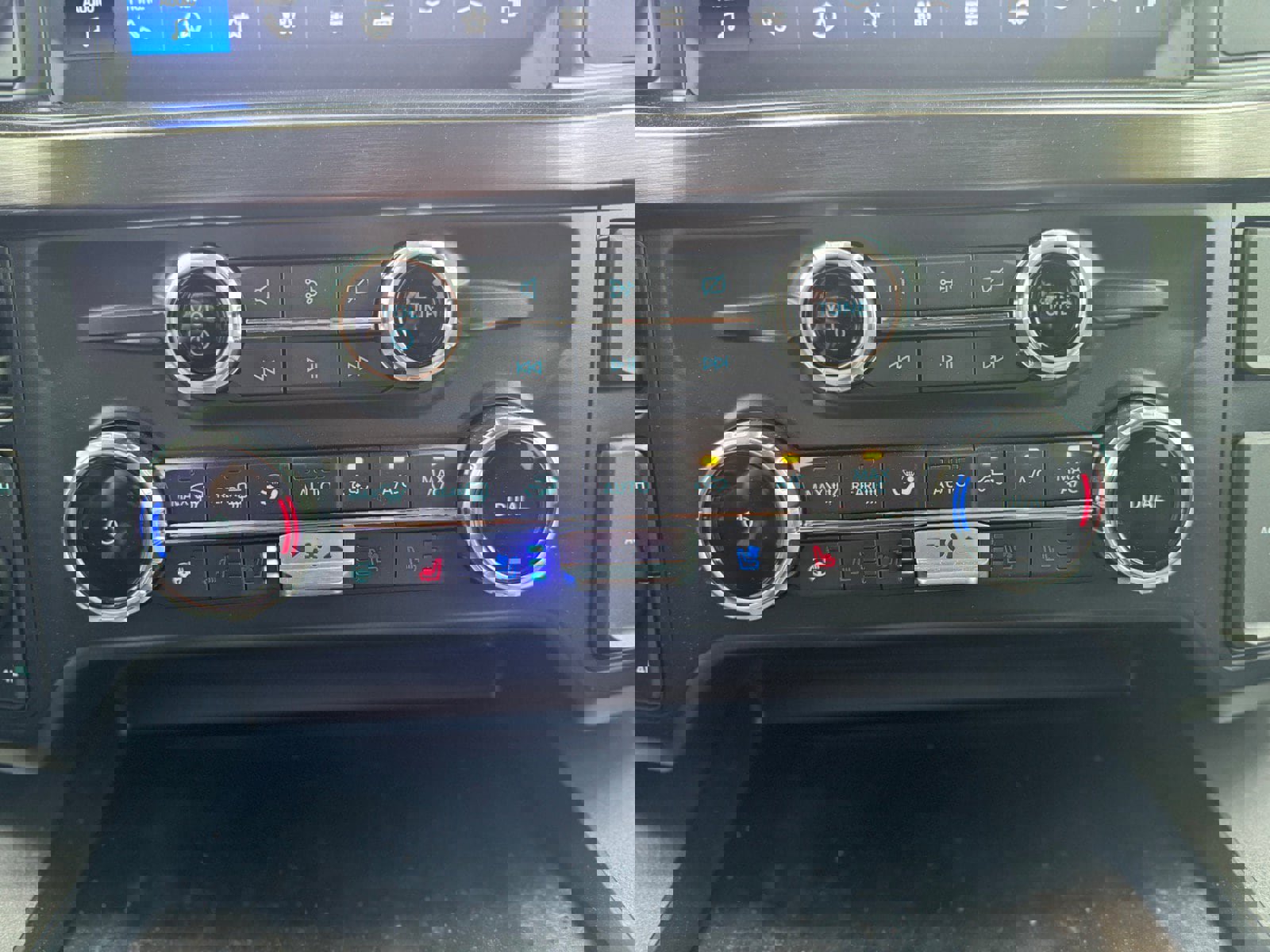 New 2023 Ford F250 Lariat w/ Lariat Ultimate Package image 39