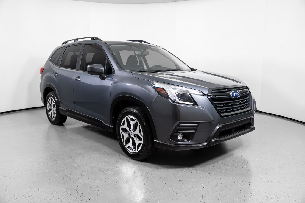 Used 2024 Subaru Forester Premium AWD/4WD image 2