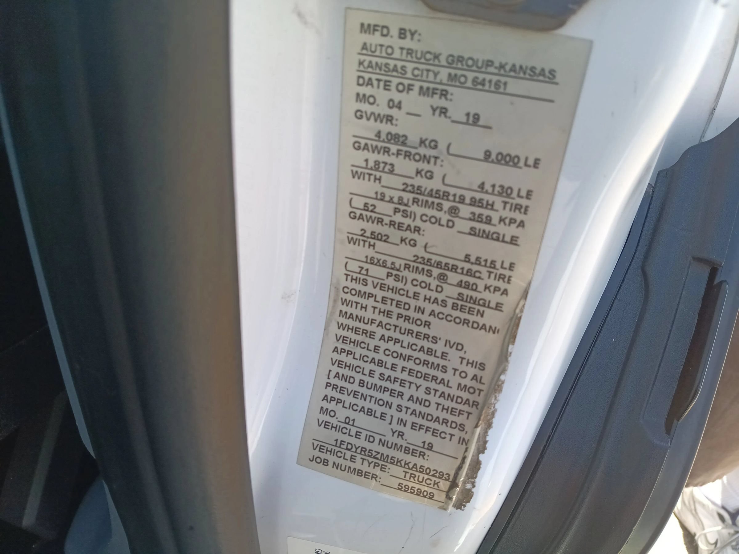 Used 2019 Ford Transit 250 138 RWD image 11