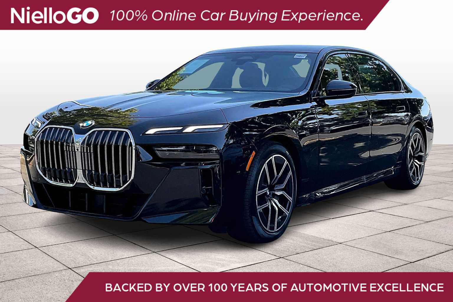 Used 2024 BMW 760i xDrive w/ Premium Package 2