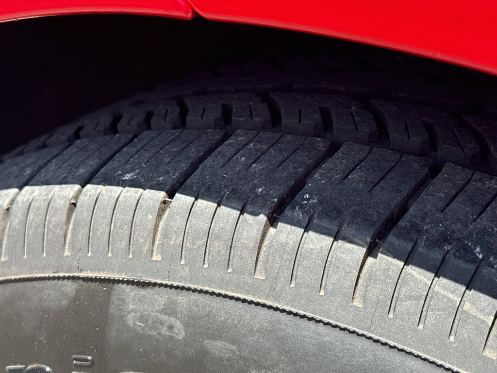 Used 2013 Chevrolet Camaro LS RWD image 9