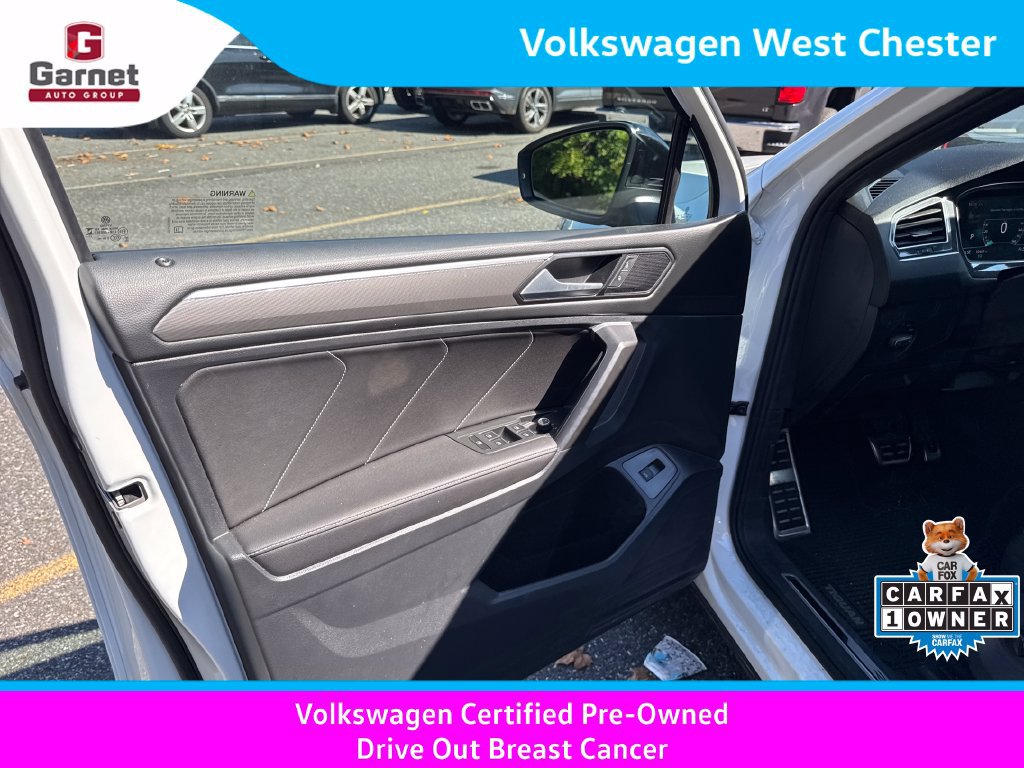 Certified 2024 Volkswagen Tiguan SE R-Line AWD/4WD image 11