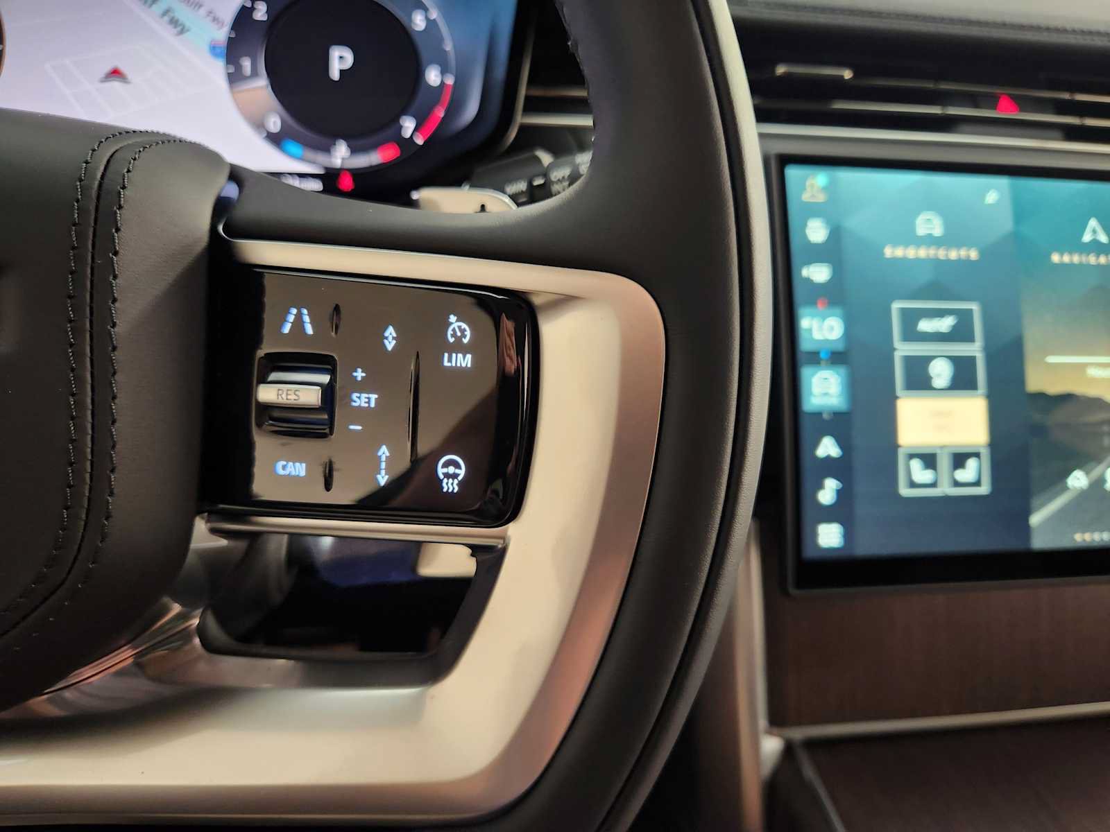 New 2026 Land Rover Range Rover SE AWD/4WD image 27