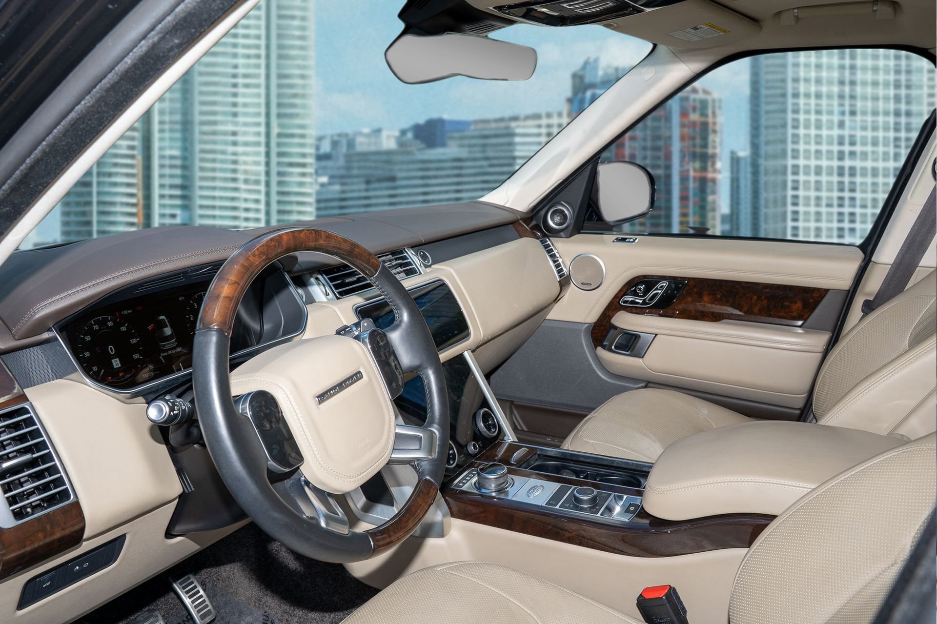 Used 2021 Land Rover Range Rover Westminster Edition image 15